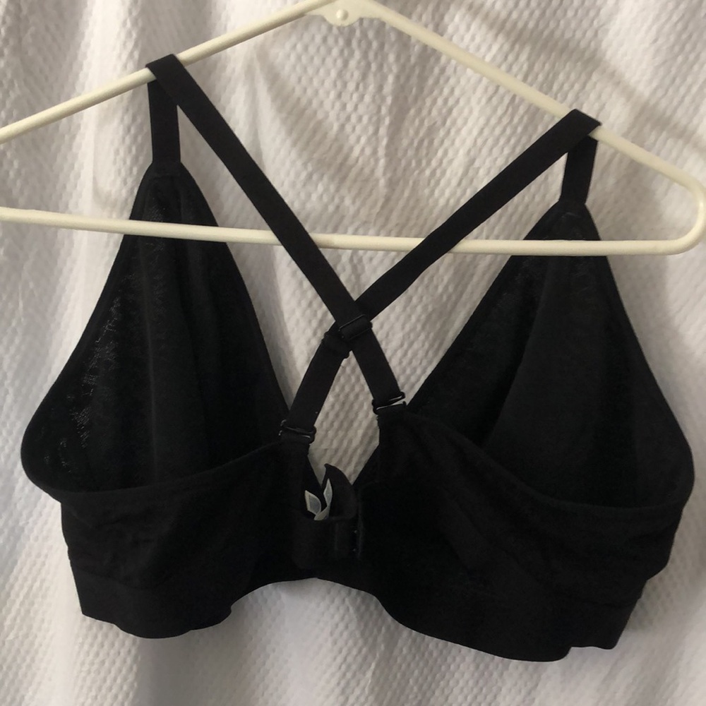 Old Navy Semi Sheer Lace Bralette in sizes XL Color Black (Blackjack) back clasp - Picture 2 of 9